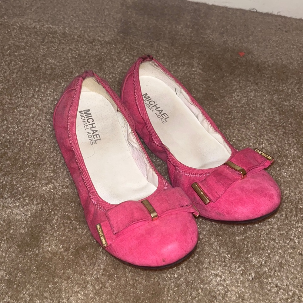 Michael Kors hot pink suede kids flats - sz 3